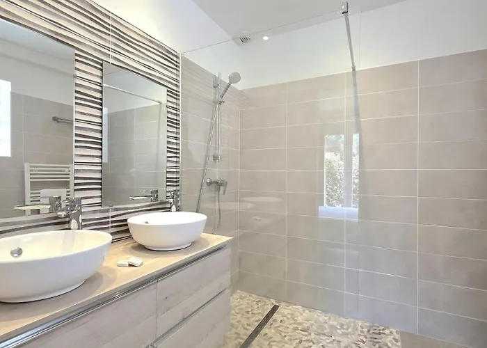 Villa Avec Piscine Proche Palombaggia