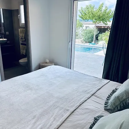 With Pool Near Porto-vecchio Beaches * Porto-Vecchio (Corsica)